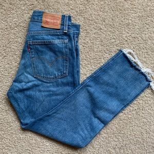 Levi Jean Wedgie Straight Fit